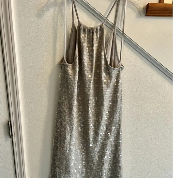 Club Monaco Justine Sequin V-neck dress Grey size 4 - Picture 10 of 12